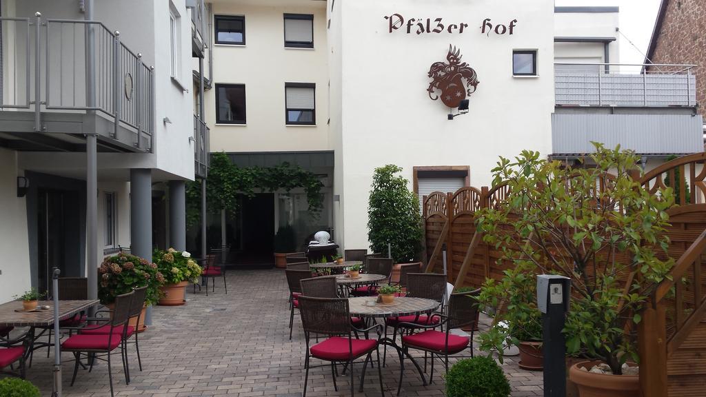 Hotel-Restaurant Pfaelzer Hof Edenkoben Exterior photo
