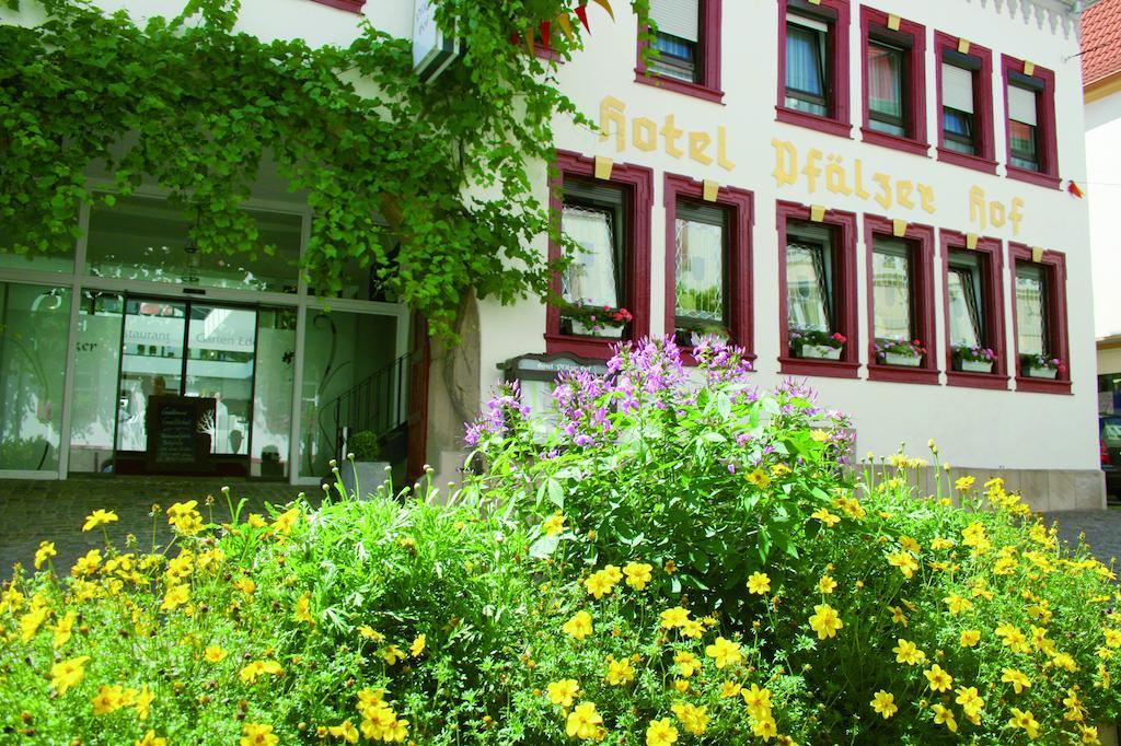 Hotel-Restaurant Pfaelzer Hof Edenkoben Exterior photo